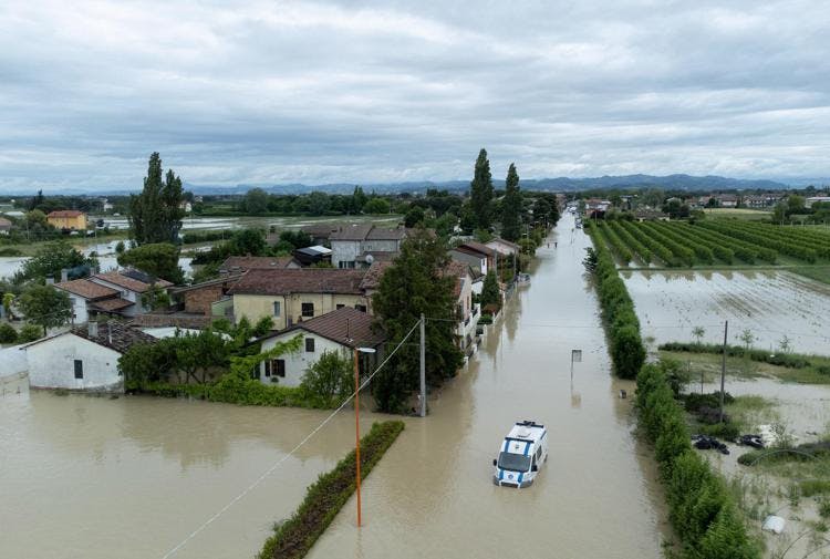 Alluvione in Emilia Romagna: Il Ruolo della Biodiversità